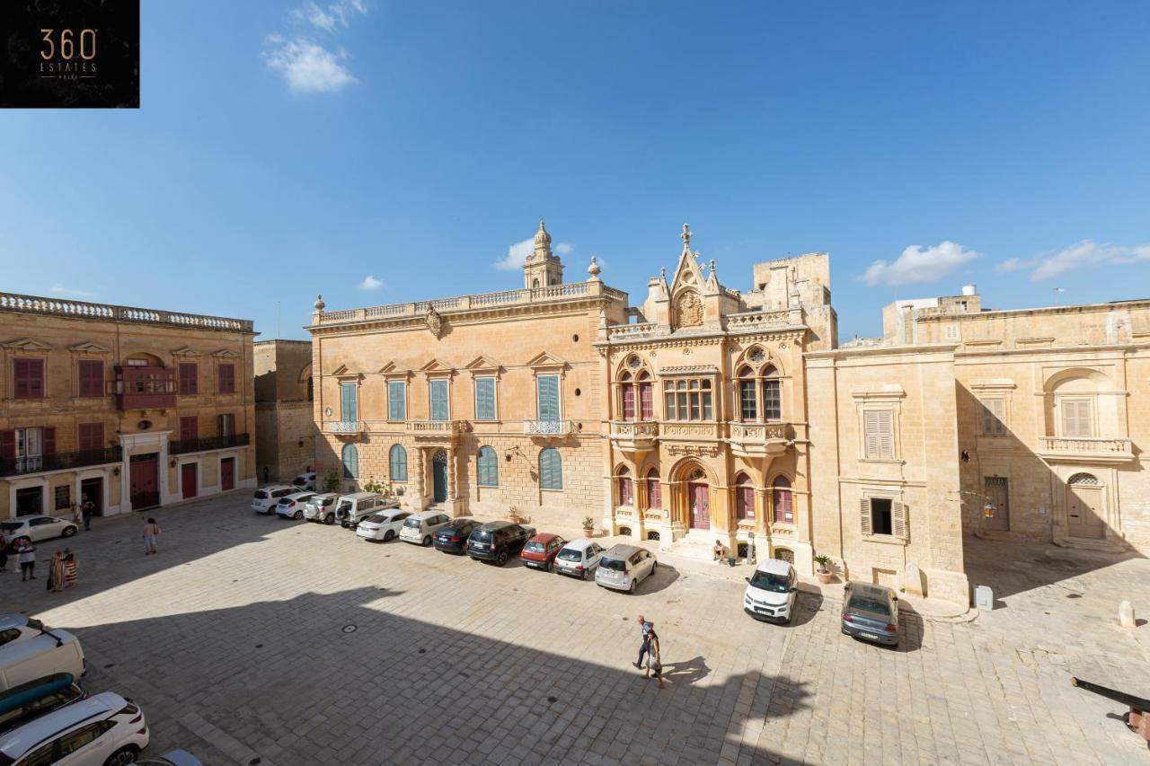 Palazzo 16Th Century Mdina, Opposite St Paul'S Cathedral By 360 Estates Apartment Екстериор снимка