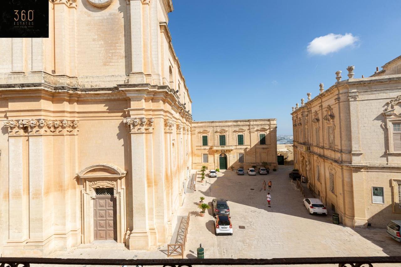 Palazzo 16Th Century Mdina, Opposite St Paul'S Cathedral By 360 Estates Apartment Екстериор снимка